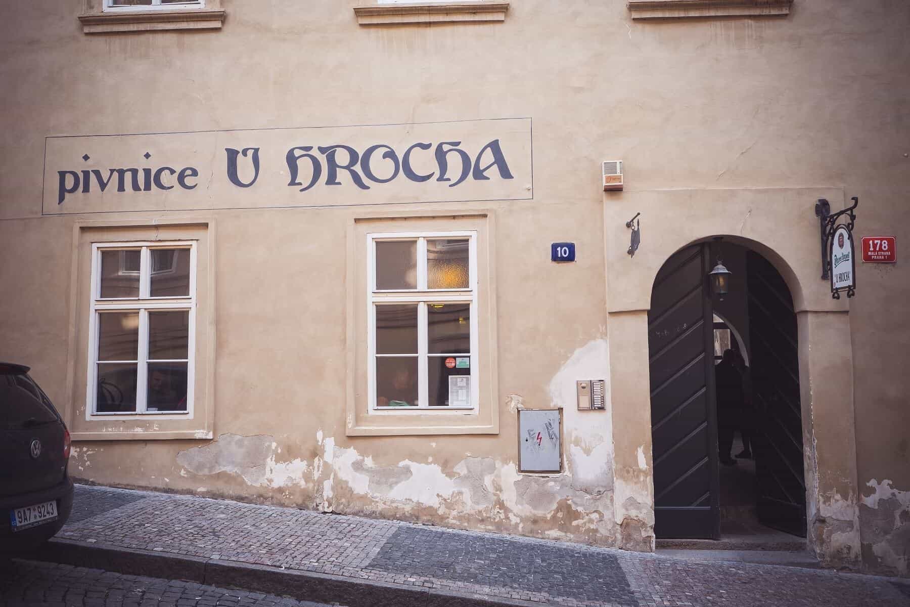 Prague beer tour U Hrocha