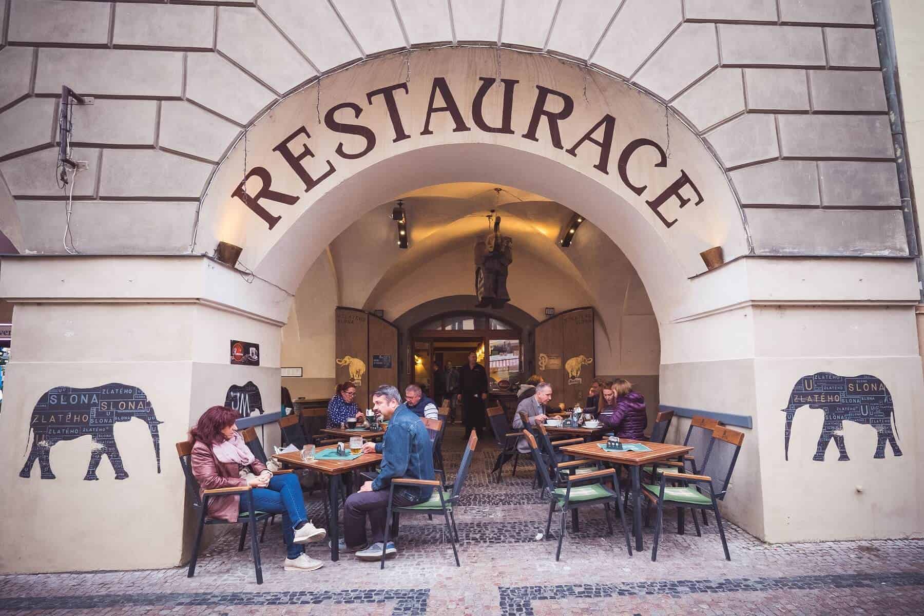 U Zlateho slona pub Prague